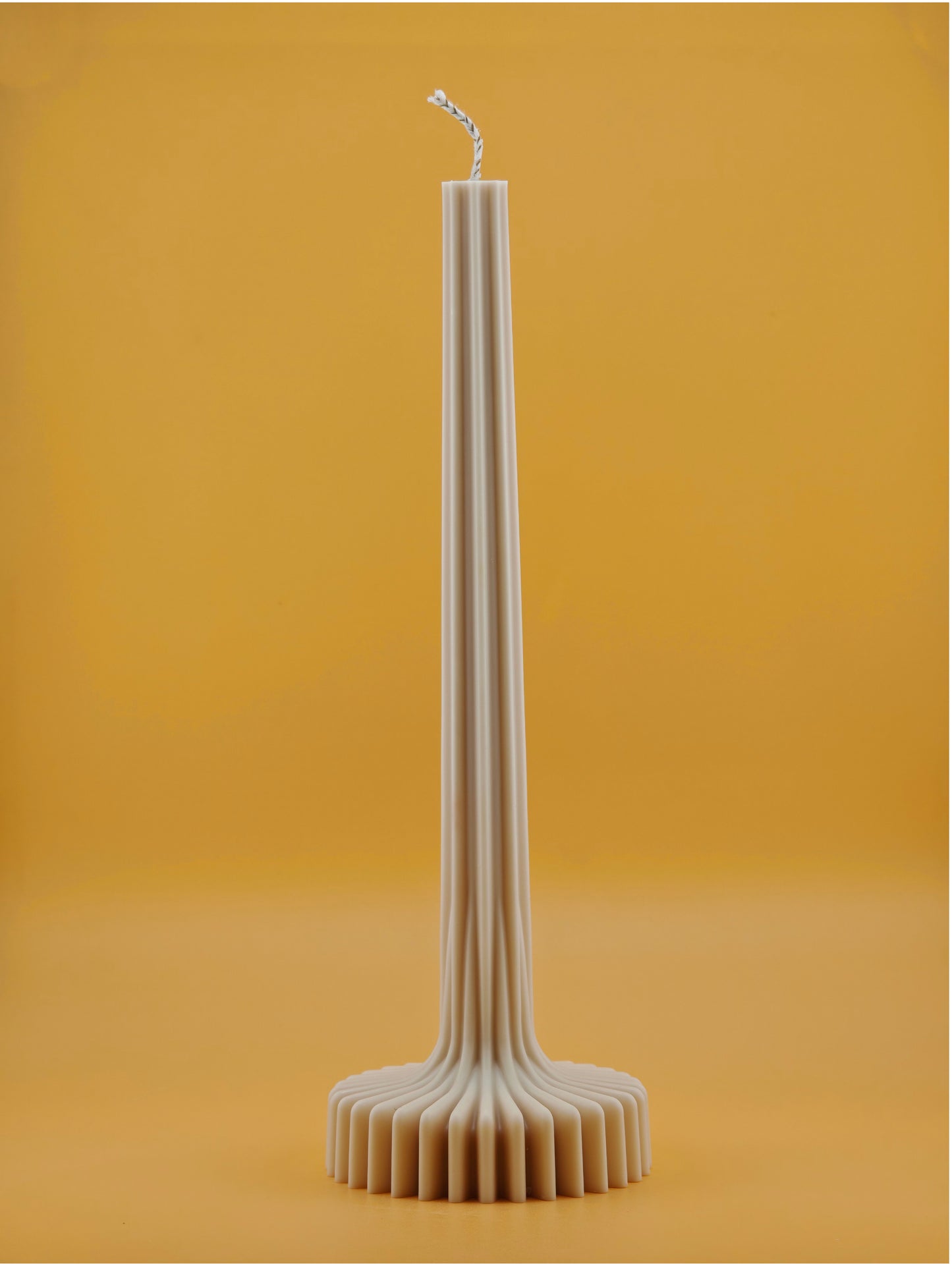 Sculptural Gradient Candle